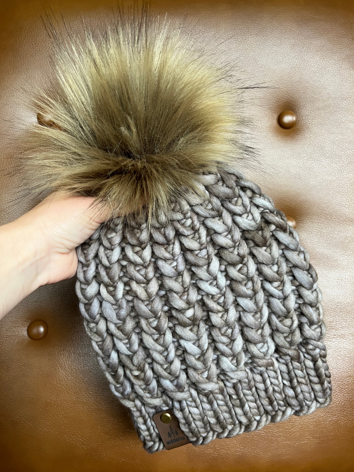 Merino Wool Knitted Hat - Braided Hearts in Sombras Grey