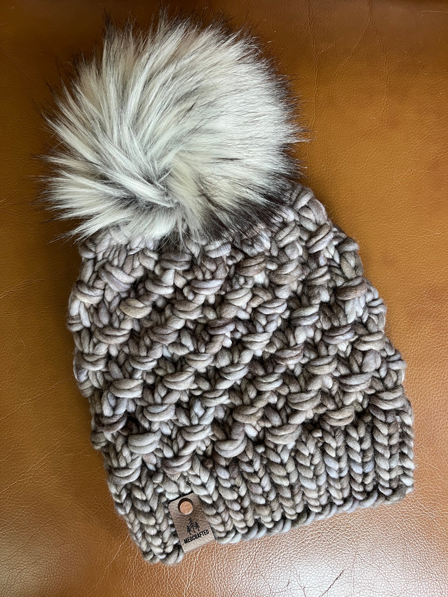 Merino Wool Knitted Hat - Tula in Sombras Grey